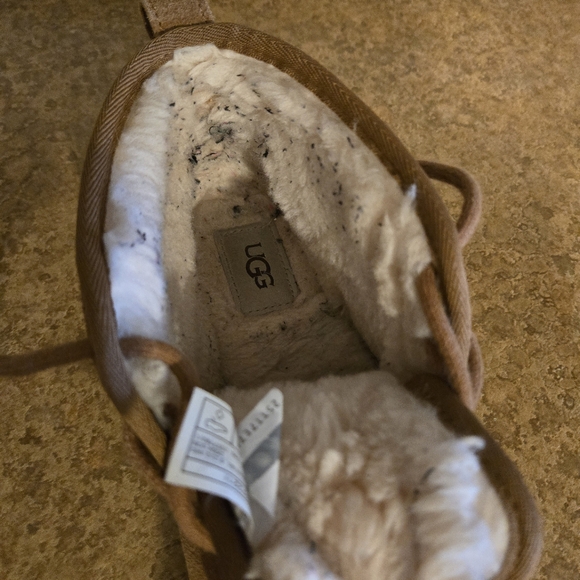 UGG Tan Boots Ugg Neumel Embossed boots size 6 Logo Tie - Picture 13 of 17